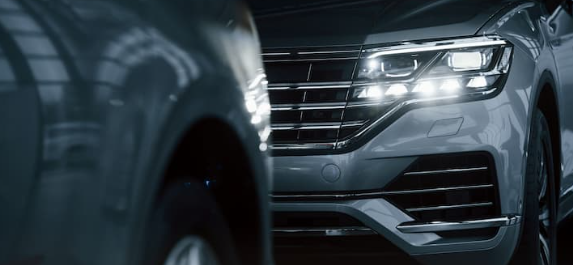 Parte frontal de um suv